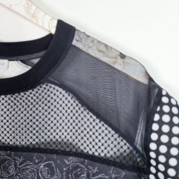COSTUME NEMUTSO Top Womens 44‎ US Large  Black White Short Sleeve Quilted Mesh - Picture 5 of 9